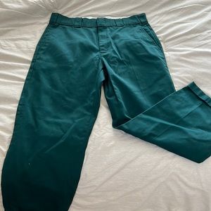 Dickies Skate style with cuffs. 33x27.